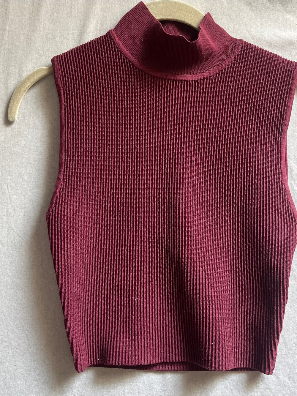 Babaton Aritzia Sculpt Knit Sleeveless Ribbed Mock Neck Top Size S